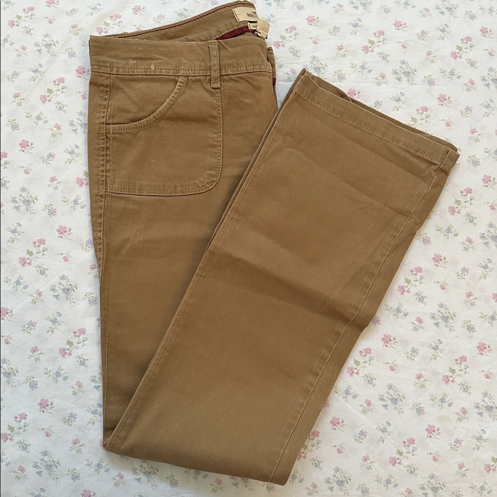 Hollister Women’s Y2K Brown SoCal Stretch Low Rise Boot Cut Corduroy Pants